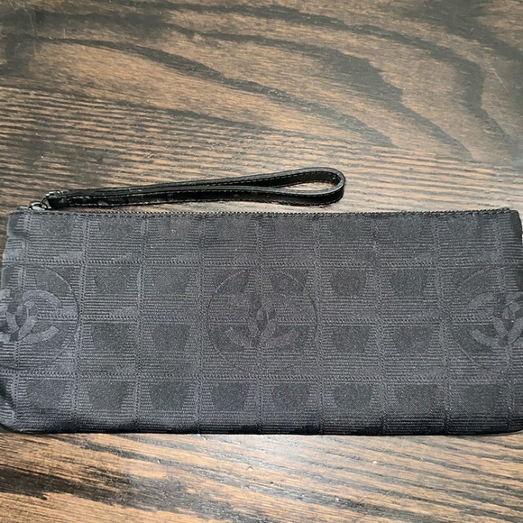 Chanel travel line wristlet - Picture 1 of 14
